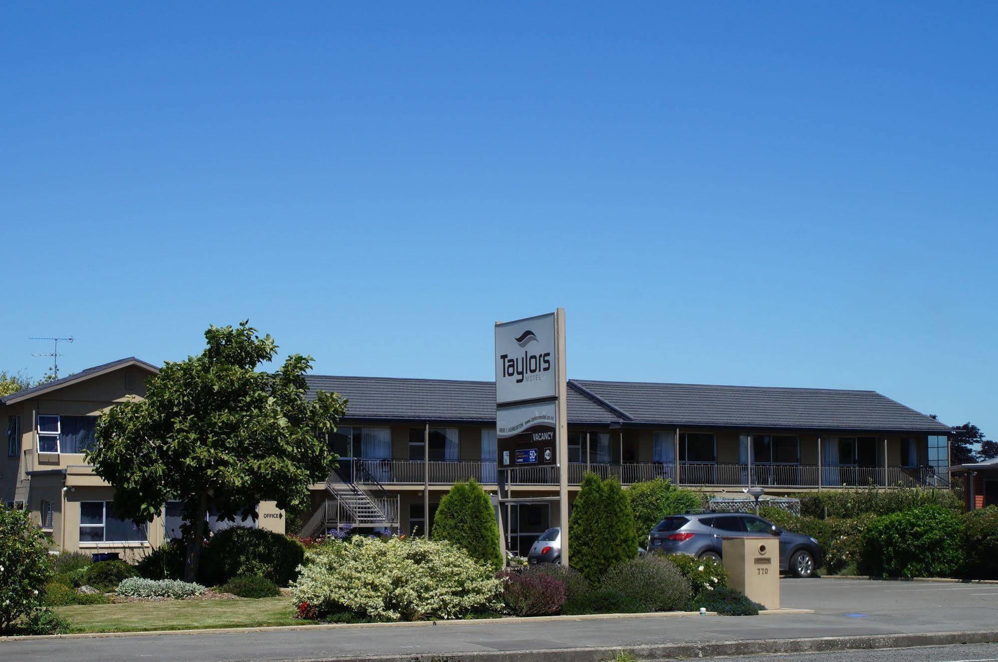 Taylors Motel Ashburton Extérieur photo